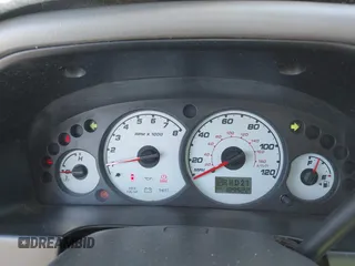 2002 Ford Escape XLT z VIN 1FMCU03192KA63624, wystawiony jako IAAI lot #42545147 z przebiegiem 189 522 mil mil oraz . Historia ofert i sprzedaży dostępna na DreamBid. Obrazek 7.