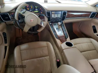 2012 Porsche Panamera z VIN WP0AA2A75CL014357, wystawiony jako Copart lot #44715915 z przebiegiem 119 122 mil mil oraz Czysty tytuł • Clean title. Historia ofert i sprzedaży dostępna na DreamBid. Obrazek 8.