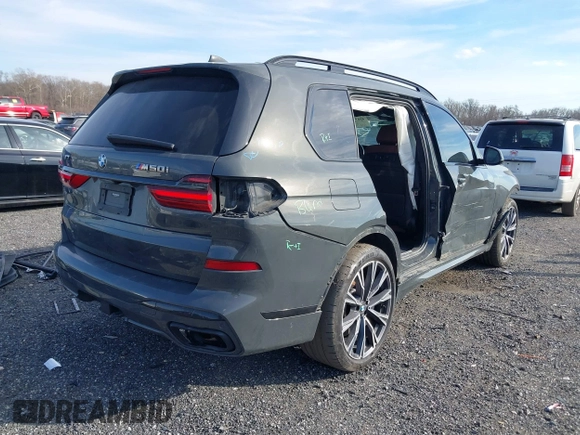 2022 BMW X7 M50i z VIN 5UXCX6C01N9L99140, wystawiony jako IAAI lot #41697545 z przebiegiem 60 972 mil mil oraz . Historia ofert i sprzedaży dostępna na DreamBid. Obrazek 4.