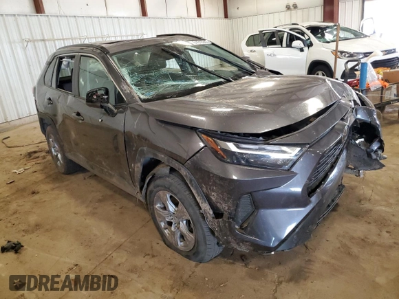 2022 Toyota RAV4 XLE with VIN 2T3P1RFV2NC292175, listed as a Copart auction lot 61615985 with Not provided miles and Non repairable. Bid and sale history available at DreamBid. Image 4.