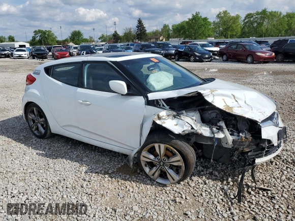 2016 Hyundai Veloster z VIN KMHTC6AD2GU272413, wystawiony jako Copart lot #55530805 z przebiegiem Nie podano mil oraz Szkoda całkowita • Salvage title. Historia ofert i sprzedaży dostępna na DreamBid. Obrazek 4.