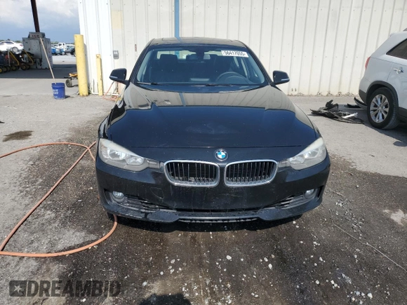 2012 BMW 3 Series 328i z VIN WBA3A5C55CF343660, wystawiony jako Copart lot #56417055 z przebiegiem 149 446 mil mil oraz Szkoda całkowita • Salvage title. Historia ofert i sprzedaży dostępna na DreamBid. Obrazek 5.