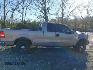 2005 Ford F-150 XLT with VIN 1FTPX12555NB05846, listed as a IAAI auction lot 41857253 with 226,219 mi miles. Bid and sale history available at carsss.com. Image 12.