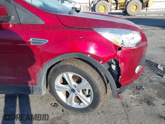 2016 Ford Escape SE with VIN 1FMCU0GX5GUA10252, listed as a IAAI auction lot 41686745 with 37,000 mi miles. Bid and sale history available at carsss.com. Image 6.
