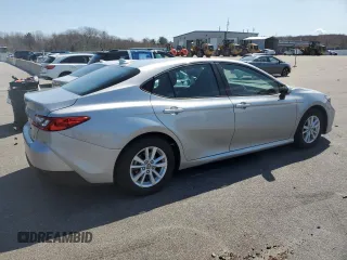 2025 Toyota Camry LE with VIN 4T1DAACKXSU020216, listed as a Copart auction lot 52600715 with 20,647 mi miles and Clean Title. Bid and sale history available at carsss.com. Image 3.
