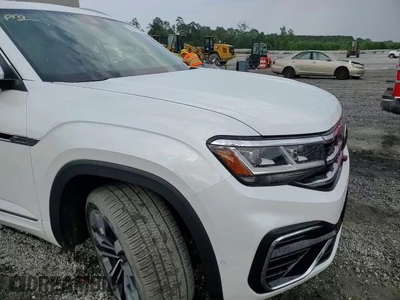 2022 Volkswagen Atlas SEL Premium R-Line with VIN 1V2FR2CA8NC528907, listed as a Copart auction lot 60201125 with 26,125 mi miles and Salvage title. Bid and sale history available at DreamBid. Image 14.