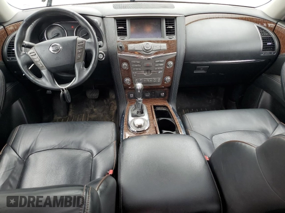 2018 Nissan Armada SL z VIN JN8AY2NC5J9553496, wystawiony jako Copart lot #61430915 z przebiegiem 150 506 mil mil oraz Czysty tytuł • Clean title. Historia ofert i sprzedaży dostępna na DreamBid. Obrazek 8.