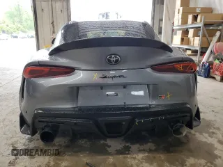 2021 Toyota Supra 3.0 z VIN WZ1DB0C06MW043625, wystawiony jako Copart lot #48971283 z przebiegiem 8255 mil mil oraz . Historia ofert i sprzedaży dostępna na DreamBid. Obrazek 6.