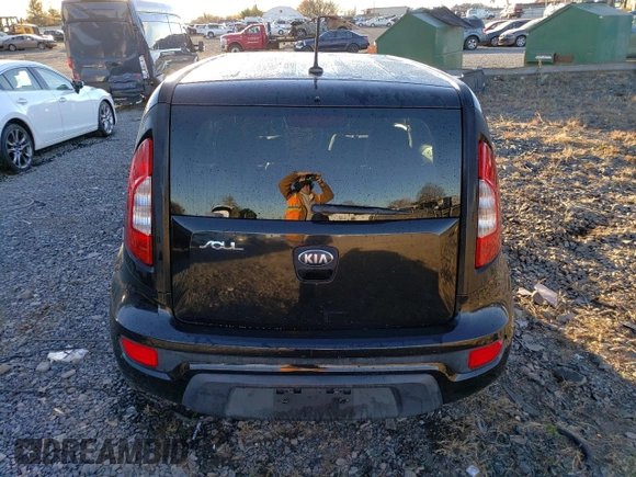 2013 Kia Soul + with VIN KNDJT2A61D7749641, listed as a Copart auction lot 80124214 with 181,476 mi miles and Salvage Title. Bid and sale history available at DreamBid. Image 6.