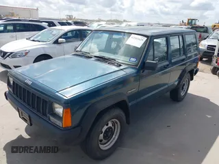 1996 Jeep Cherokee с VIN 1J4FT28P2TL264591, выставлен на аукционе IAAI как лот 42581629 с пробегом 178 147 миль миль и . История ставок и продаж доступна на DreamBid. Изображение 2.