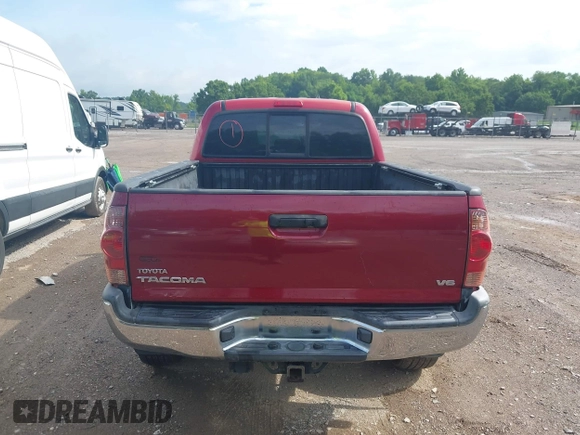 2014 Toyota Tacoma with VIN 3TMMU4FN8EM068048, listed as a IAAI auction lot 42548095 with 126,332 mi miles and . Bid and sale history available at DreamBid. Image 16.