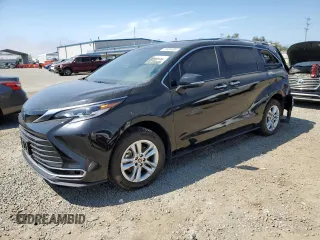 2023 Toyota Sienna Limited z VIN 5TDZSKFC7PS090348, wystawiony jako Copart lot #50559485 z przebiegiem Nie podano mil oraz Szkoda całkowita • Salvage title. Historia ofert i sprzedaży dostępna na DreamBid. Obrazek 1.