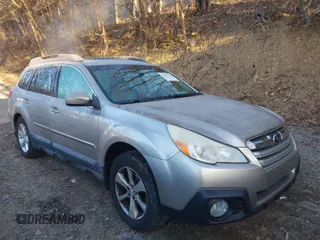 2014 Subaru Outback 2.5i Limited with VIN 4S4BRCLC0E3225638, listed as a IAAI auction lot 41897375 with 118,155 mi miles. Bid and sale history available at carsss.com. Image 1.