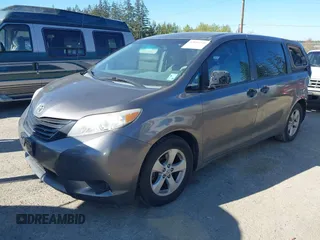 2013 Toyota Sienna L with VIN 5TDZK3DC1DS400675, listed as a IAAI auction lot 42053231 with 85,070 mi miles. Bid and sale history available at carsss.com. Image 17.