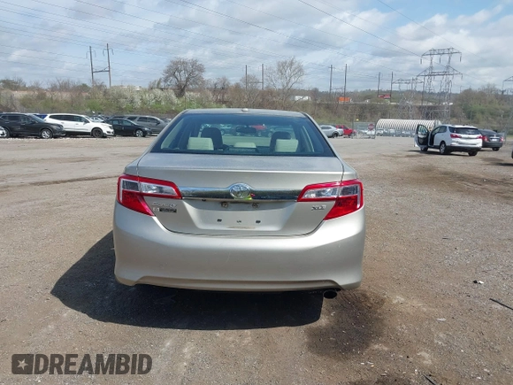 2014 Toyota Camry L with VIN 4T1BF1FKXEU472224, listed as a IAAI auction lot 41922829 with 93,787 mi miles. Bid and sale history available at carsss.com. Image 17.