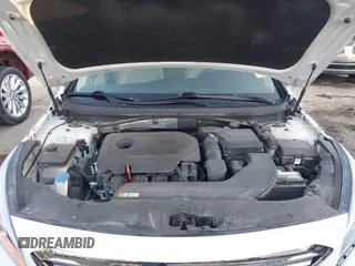 2015 Hyundai Sonata Limited with VIN 5NPE34AF6FH095392, listed as a IAAI auction lot 41813547 with 75,513 mi miles and . Bid and sale history available at carsss.com. Image 10.