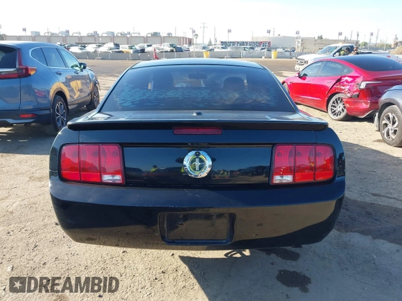2008 Ford Mustang Deluxe with VIN 1ZVHT80NX85114958, listed as a IAAI auction lot 41806240 with 164,980 mi miles. Bid and sale history available at carsss.com. Image 16.