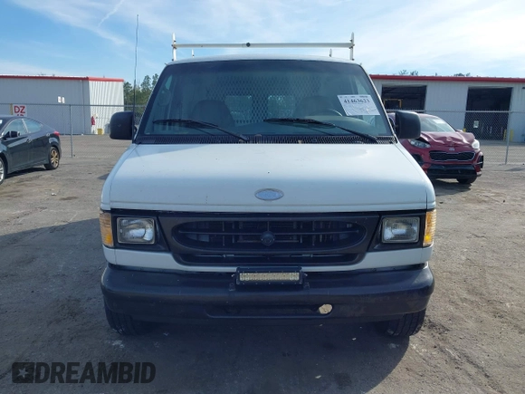 2001 Ford Econoline Cargo with VIN 1FTRE14291HA84414, listed as a IAAI auction lot 41463623 with 192,835 mi miles. Bid and sale history available at carsss.com. Image 13.