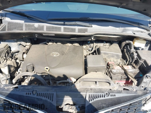 2018 Toyota Sienna SE with VIN 5TDXZ3DC9JS935123, listed as a IAAI auction lot 41955203 with 108,612 mi miles and . Bid and sale history available at DreamBid. Image 10.