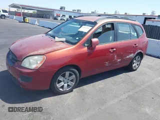 2008 Kia Rondo EX with VIN KNAFG525387174835, listed as a IAAI auction lot 42011406 with 138,656 mi miles. Bid and sale history available at carsss.com. Image 12.