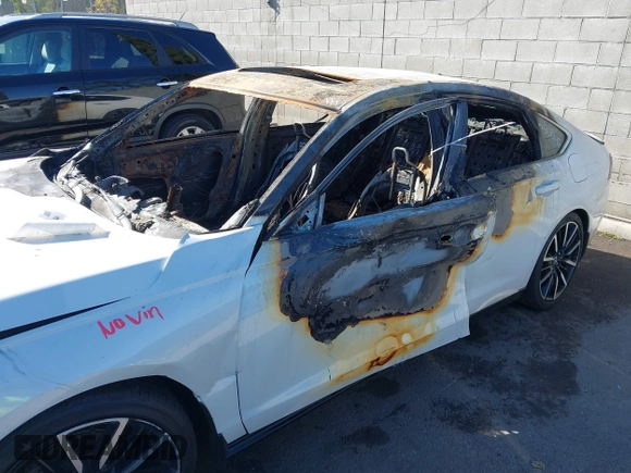 2023 Honda Accord Touring with VIN 1HGCY2F82PA069521, listed as a IAAI auction lot 41407267 with Not provided miles and . Bid and sale history available at DreamBid. Image 6.