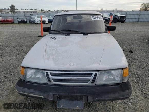 1987 Saab 900 z VIN YS3AK35D8H2020243, wystawiony jako Copart lot #47843125 z przebiegiem 112 526 mil mil oraz Tytuł czysty. Historia ofert i sprzedaży dostępna na DreamBid. Obrazek 5.