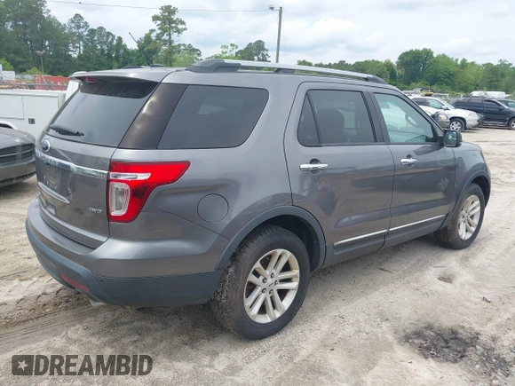 2014 Ford Explorer XLT with VIN 1FM5K8D82EGC55841, listed as a IAAI auction lot 42113070 with 150,387 mi miles and . Bid and sale history available at carsss.com. Image 4.