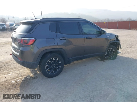 2019 Jeep Compass Trailhawk with VIN 3C4NJDDB9KT622415, listed as a IAAI auction lot 41779314 with 98,930 mi miles and . Bid and sale history available at carsss.com. Image 4.