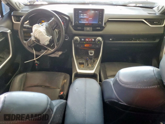 2021 Toyota RAV4 XLE Premium with VIN 2T3C1RFV7MC092468, listed as a Copart auction lot 59109315 with 98,552 mi miles and Salvage title. Bid and sale history available at DreamBid. Image 8.