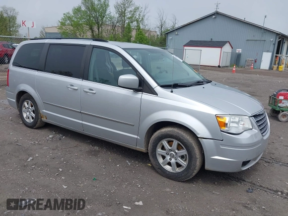 2010 Chrysler Town & Country Touring with VIN 2A4RR5D14AR271397, listed as a IAAI auction lot 42181231 with 200,547 mi miles and . Bid and sale history available at DreamBid. Image 1.