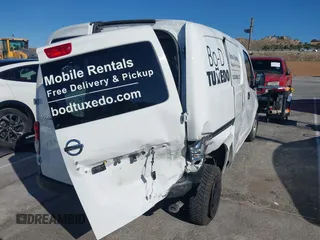 2019 Nissan NV200 S z VIN 3N6CM0KN7KK707373, wystawiony jako IAAI lot #41651930 z przebiegiem 64 107 mil mil oraz . Historia ofert i sprzedaży dostępna na DreamBid. Obrazek 4.