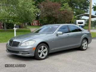 2012 Mercedes-Benz S 550 z VIN WDDNG9EB2CA453606, wystawiony jako Copart lot #60157245 z przebiegiem 95 461 mil mil oraz Czysty tytuł • Clean title. Historia ofert i sprzedaży dostępna na DreamBid. Obrazek 2.