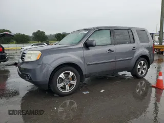2015 Honda Pilot SE z VIN 5FNYF4H30FB067974, wystawiony jako Copart lot #61554365 z przebiegiem 233 893 mil mil oraz Czysty tytuł • Clean title. Historia ofert i sprzedaży dostępna na DreamBid. Obrazek 1.