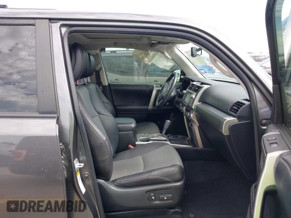 2018 Toyota 4Runner SR5 с VIN JTEZU5JRXJ5189536, выставлен на аукционе IAAI как лот 42314799 с пробегом 145 889 миль миль и . История ставок и продаж доступна на DreamBid. Изображение 5.