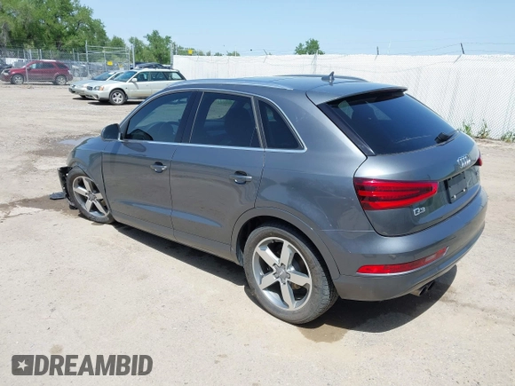 2015 Audi Q3 Premium Plus с VIN WA1EFCFS6FR010285, выставлен на аукционе IAAI как лот 42202068 с пробегом 104 945 миль миль и . История ставок и продаж доступна на DreamBid. Изображение 3.