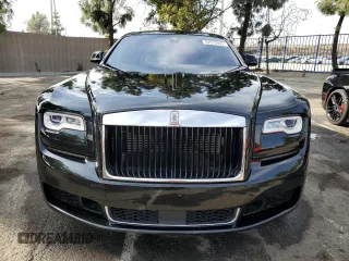 2019 Rolls-Royce Ghost z VIN SCA664S54KUX54725, wystawiony jako Copart lot #62910454 z przebiegiem 17 246 mil mil oraz Szkody całkowita. Historia ofert i sprzedaży dostępna na DreamBid. Obrazek 5.