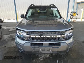 2025 Ford Bronco Sport Outer Banks with VIN 3FMCR9CN9SRE65633, listed as a Copart auction lot 64436915 with 2,888 mi miles and Clean title. Bid and sale history available at DreamBid. Image 5.