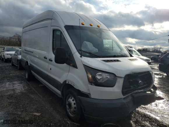 2017 Ford Transit Van with VIN 1FTRS4XV1HKA87210, listed as a Copart auction lot 45273145 with 137,738 mi miles and Salvage Title. Bid and sale history available at carsss.com. Image 4.