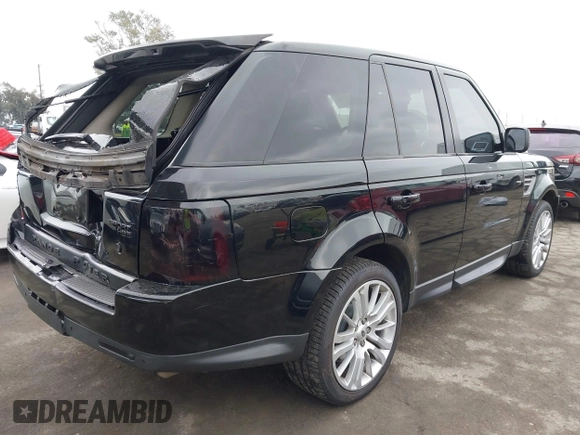 2011 Land Rover Range Rover Sport HSE Lux z VIN SALSK2D48BA260468, wystawiony jako IAAI lot #42203613 z przebiegiem 112 040 mil mil oraz . Historia ofert i sprzedaży dostępna na DreamBid. Obrazek 4.