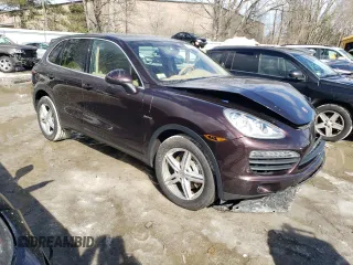 2014 Porsche Cayenne S Hybrid с VIN WP1AE2A25ELA50477, выставлен на аукционе Copart как лот 46681725 с пробегом 173 642 миль миль и Чистый • Clean title. История ставок и продаж доступна на DreamBid. Изображение 4.