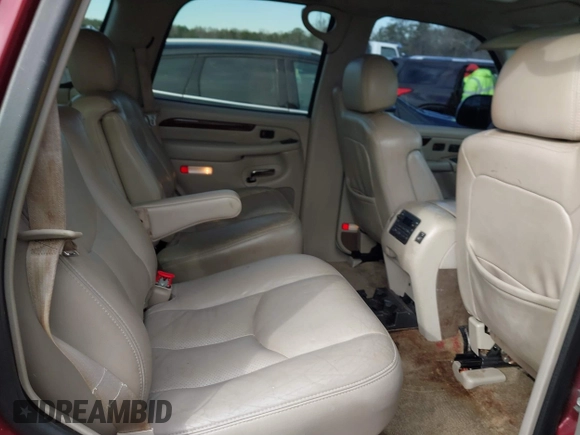 2003 Cadillac Escalade z VIN 1GYEC63T53R146068, wystawiony jako IAAI lot #41634405 z przebiegiem 272 263 mil mil oraz . Historia ofert i sprzedaży dostępna na DreamBid. Obrazek 8.