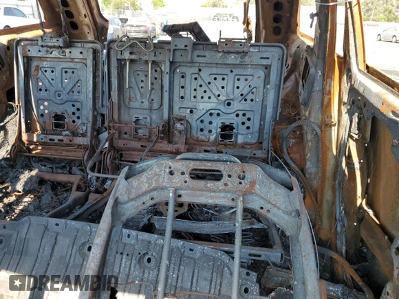 2022 Jeep Grand Cherokee Laredo X z VIN 1C4RJEAG2NC154521, wystawiony jako Copart lot #62456024 z przebiegiem Nie podano mil oraz Nie do naprawy • Non repairable. Historia ofert i sprzedaży dostępna na DreamBid. Obrazek 10.