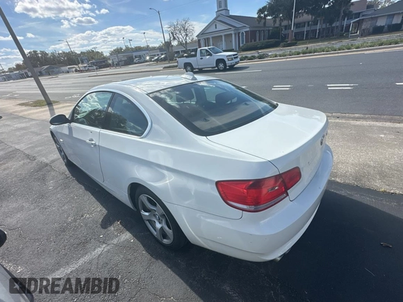 2009 BMW 3 Series 328i xDrive z VIN WBAWC33559PU83366, wystawiony jako Copart lot #43024615 z przebiegiem 15 155 mil mil oraz Czysty tytuł • Clean title. Historia ofert i sprzedaży dostępna na DreamBid. Obrazek 3.