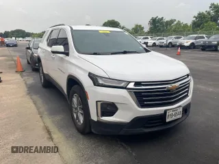 2022 Chevrolet Traverse LT Cloth z VIN 1GNERGKW4NJ186303, wystawiony jako IAAI lot #42405498 z przebiegiem 67 079 mil mil oraz . Historia ofert i sprzedaży dostępna na DreamBid. Obrazek 1.