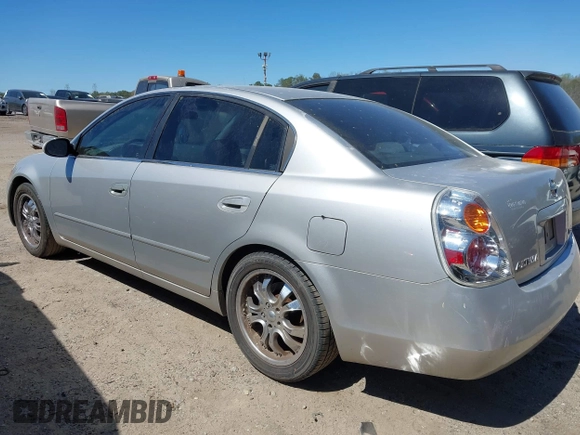 2003 Nissan Altima S with VIN 1N4AL11D63C273066, listed as a IAAI auction lot 41862920 with 247,680 mi miles. Bid and sale history available at carsss.com. Image 3.