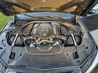 2022 BMW 7 Series 750i xDrive with VIN WBA7U2C02NCH89848, listed as a Copart auction lot 84766184 with 19,758 mi miles and Salvage title. Bid and sale history available at DreamBid. Image 7.