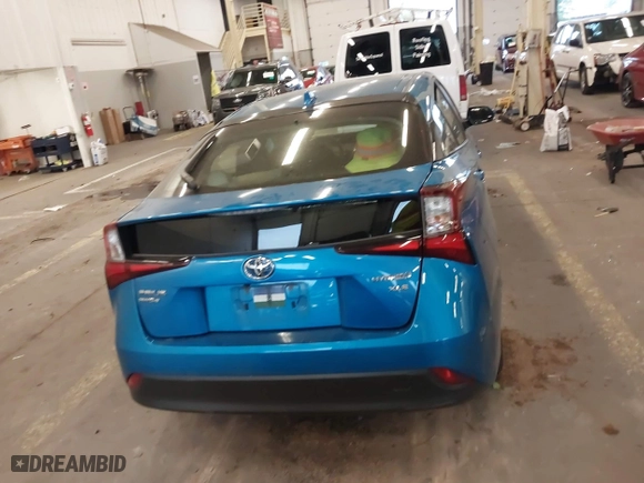 2022 Toyota Prius LE with VIN JTDL9MFU8N3032821, listed as a IAAI auction lot 40502056 with 70,009 mi miles. Bid and sale history available at carsss.com. Image 16.