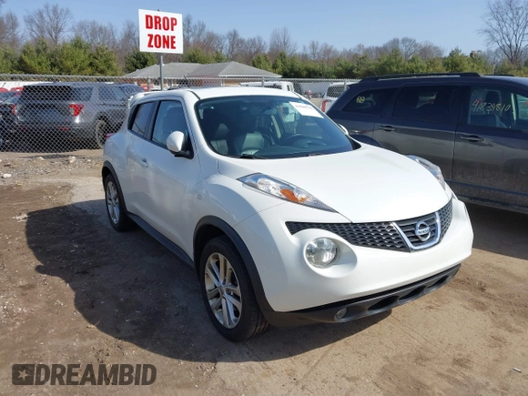 2014 Nissan Juke S with VIN JN8AF5MV2ET355896, listed as a IAAI auction lot 41840735 with 119,406 mi miles. Bid and sale history available at carsss.com. Image 1.