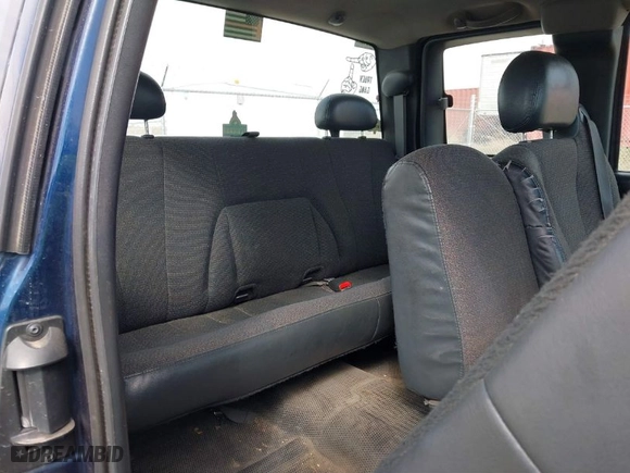 2002 Chevrolet Silverado 1500 LS with VIN 1GCEK19V62Z232170, listed as a IAAI auction lot 41888595 with 1 mi miles. Bid and sale history available at carsss.com. Image 8.