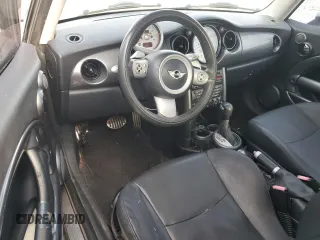 2006 MINI Hardtop S with VIN WMWRE33576TJ36468, listed as a Copart auction lot 47862595 with 123,797 mi miles and Salvage Title. Bid and sale history available at DreamBid. Image 8.
